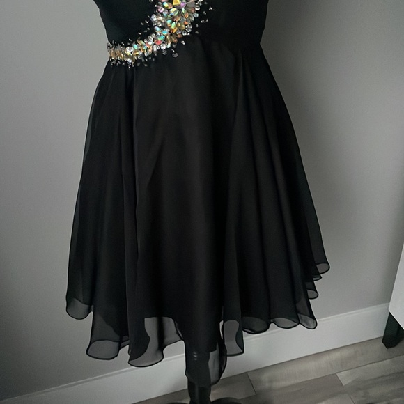 Alyce Paris Black Strapless A-line Dress 🖤 - Picture 5 of 9